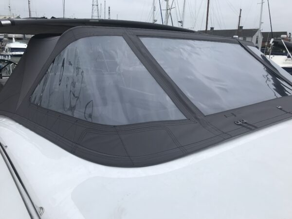Oyster 885 Standard Sprayhood - Image 2