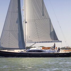 Oyster 675