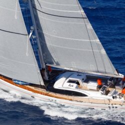 Oyster 745