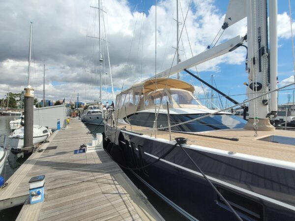 Dolphin Sails Enclosures for Oyster 745