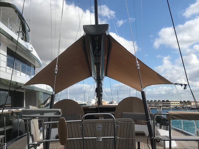 Oyster 885 Overboom Awning
