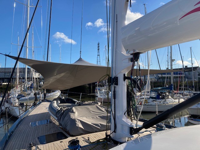885Foredeck awning 2
