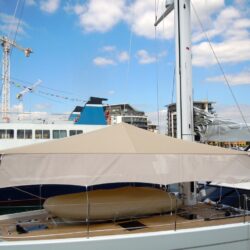 Oyster 495 Mesh Side for Foredeck Awning