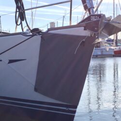 Oyster 495 Bow Anchor Protector