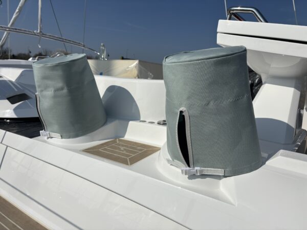 Dolphin Sails Oyster 495 Winch Hats