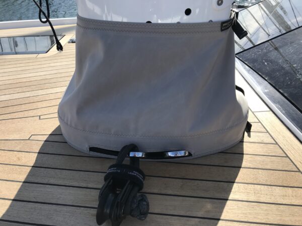 Mast Gaitor for Oyster Yachts by Dolphin Sails