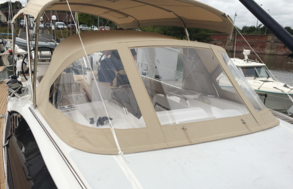 Oyster 565 Standard Sprayhood - Image 2