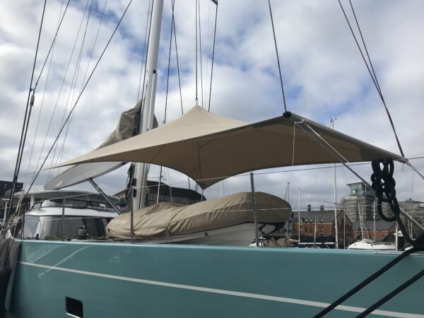 Foredeck Awning with Carbon Rod for Oyster 595