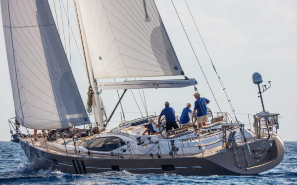 Oyster 595 IMF Mainsails